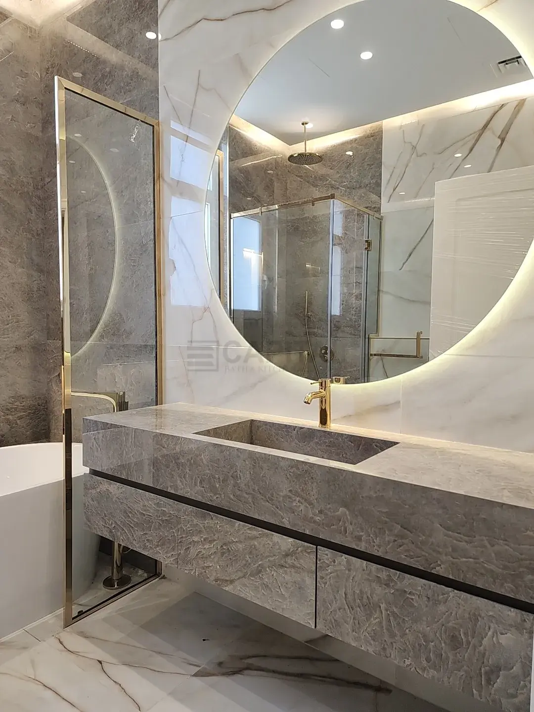 Mini Pearl Floating Porcelain Console with Oversized Round LED Mirror 