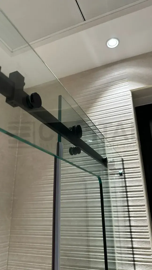 زجاج دش منزلق